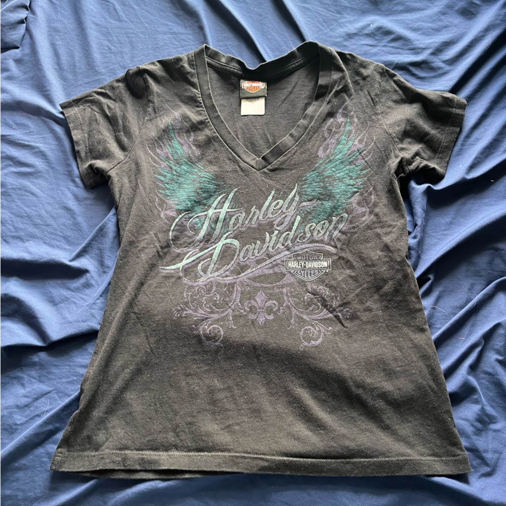 Harley Davidson Graphic tee 
Size:S
No flaws beautiful piece